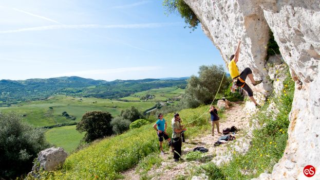 Turismo attivo a Sassari: un&#039;arrampicata poco distante dalla città