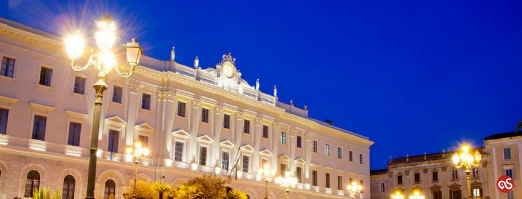 Piazza d’Italia e il Palazzo della Provincia