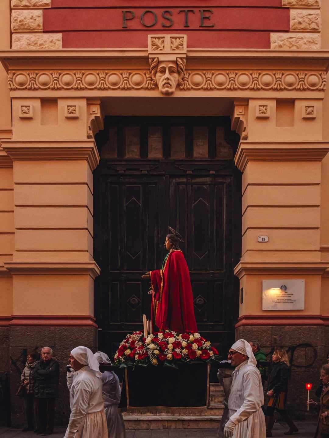 Processione durante la Settimana Santa a Sassari